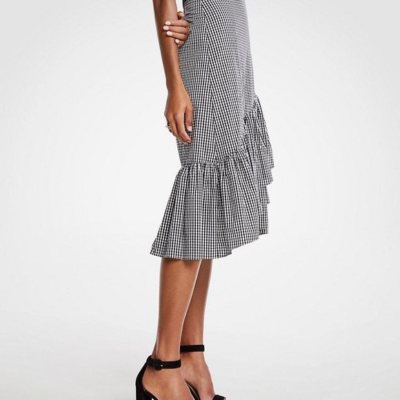 Ann Taylor Dresses & Skirts - Ann Taylor Black & White Gingham Ruffled Skirt 6P